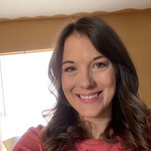 Meet your Posher, Katelyn